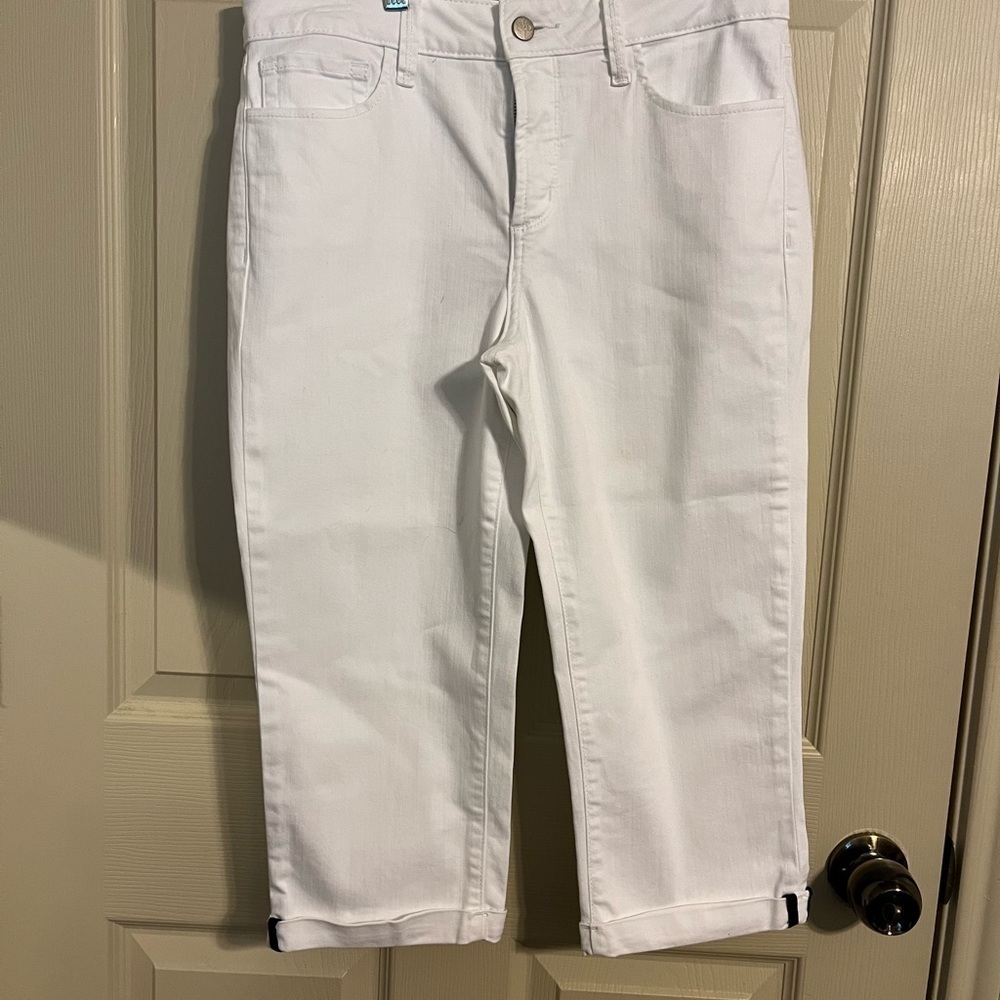 NxD YxJ white crop capris petite